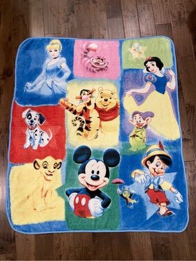 Vintage Disney Characters Print Plush Blanket - 49” x 54”